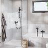 Змішувач для душу Grohe Cubeo одноважільний, з душовим гарнітуром, чорний матовий (1018252430)
